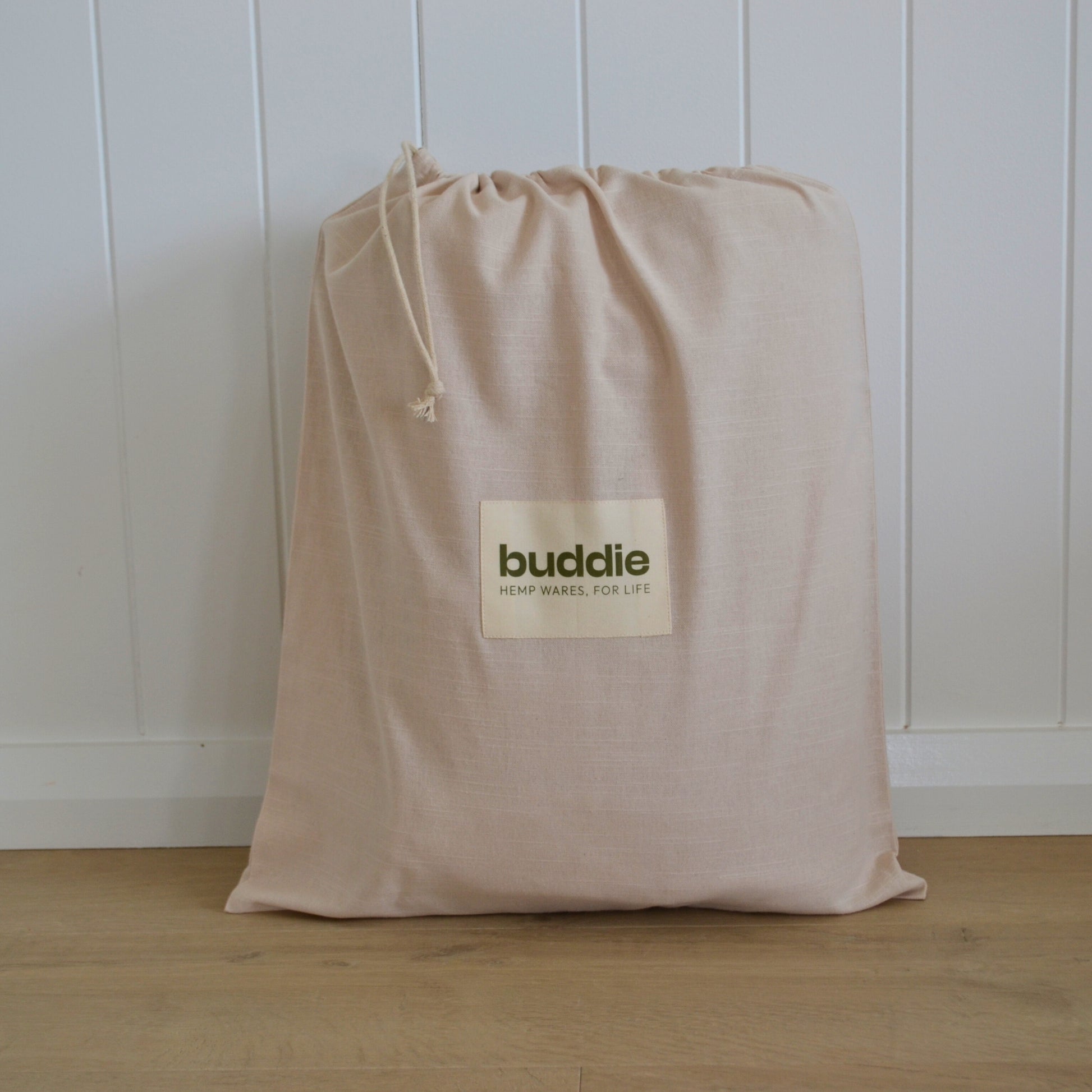 Play mat with carry bag. New mum essential.